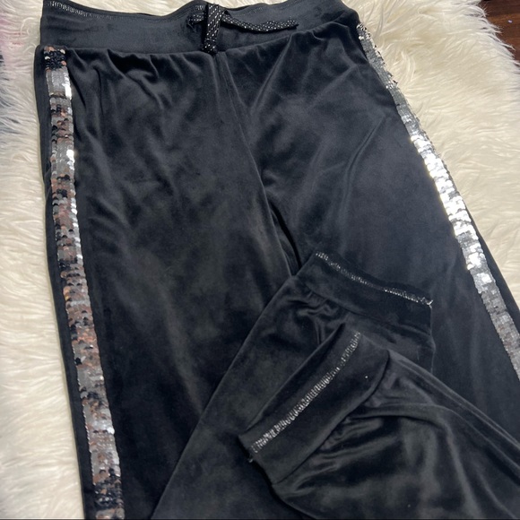 More than magic suede joggers with sequin size large - Picture 2 of 5